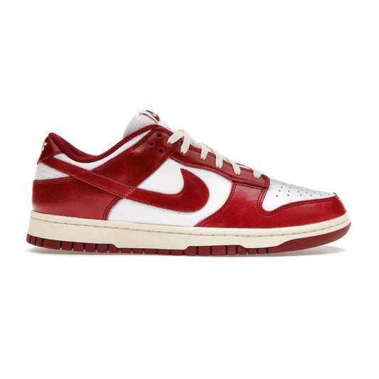 DUNK LOW W “ VINTAGE TEAM RED”